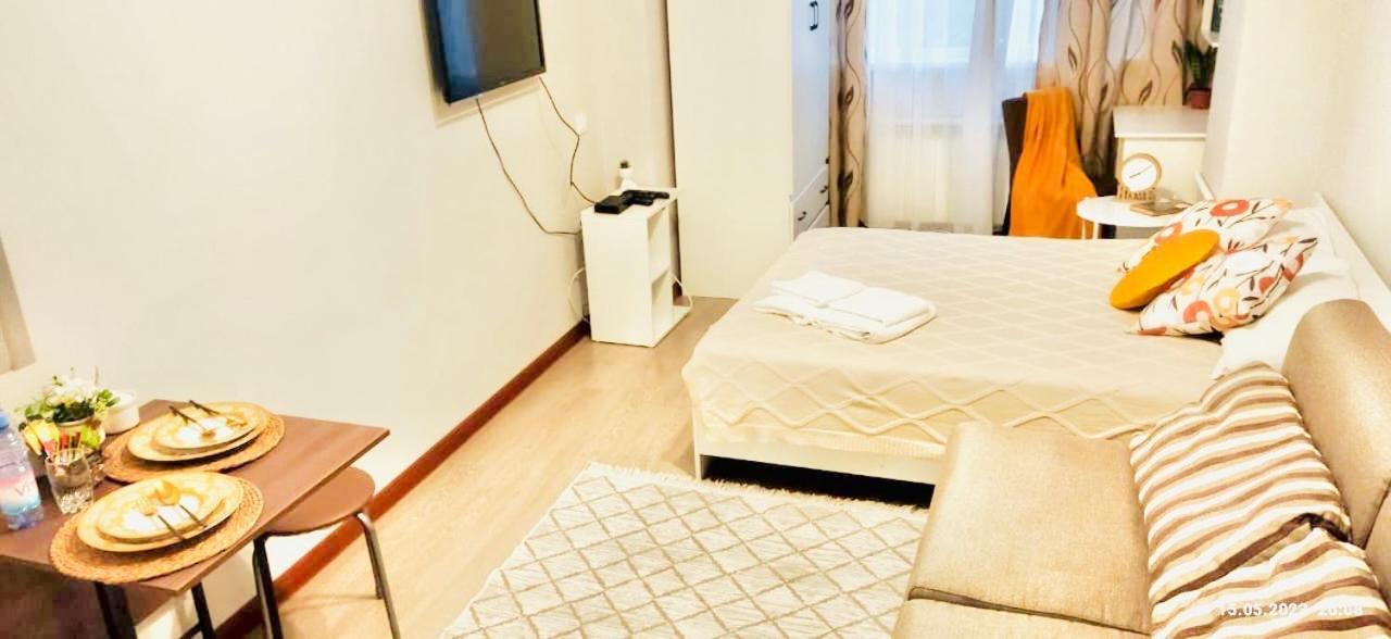 Like Home Apartments&Rooms Almatî Exterior foto